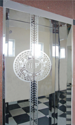 Khung bản rộng inox gương – cánh cửa inox gương hoa văn tròn có logo | Mã: D007
