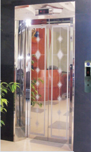 Khung bản rộng có hộp đèn, inox gương, cánh cửa inox hoa văn hình thoi | Mã: D009