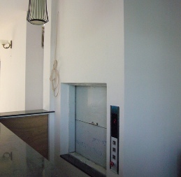 Thang tải thực phẩm | Nhà hàng 103 Võ Văn Tần, Q3